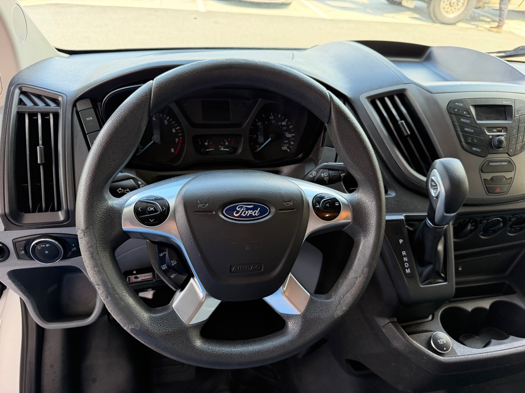 Photo 13 of this FORD TRANSIT T-150