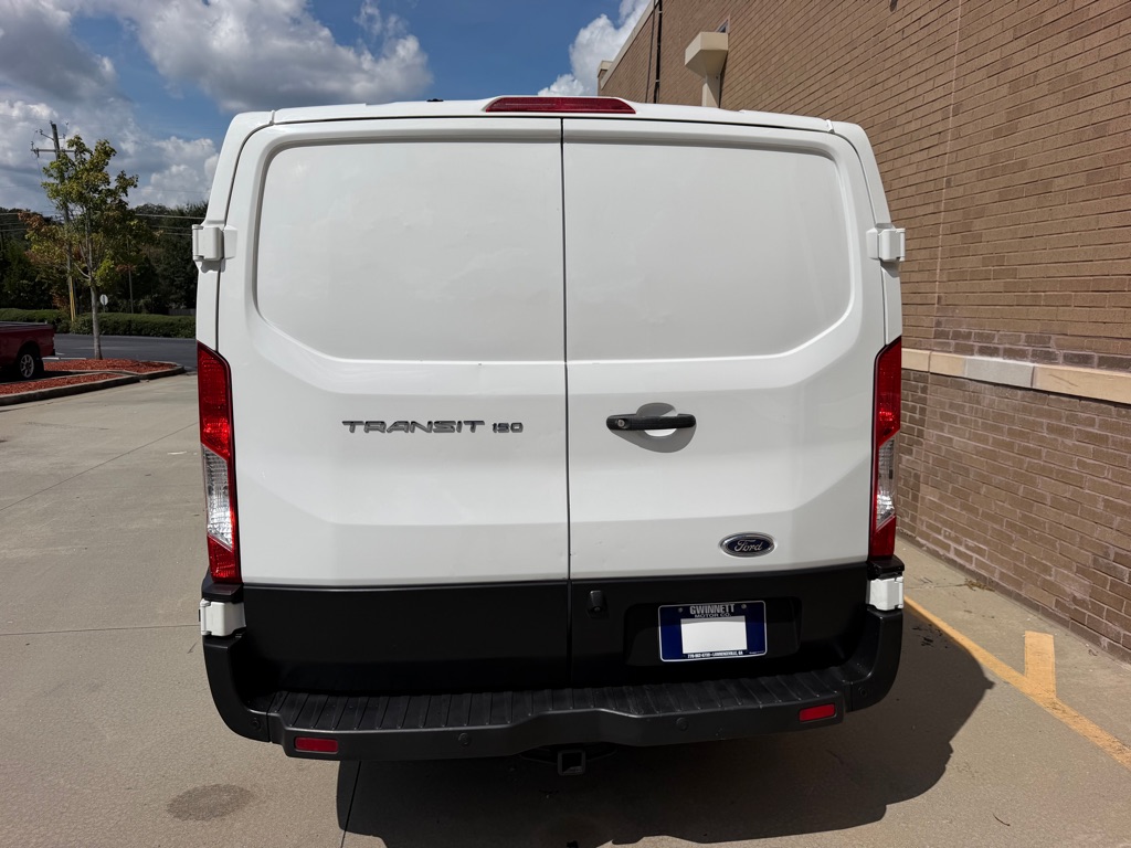 Photo 4 of this FORD TRANSIT T-150