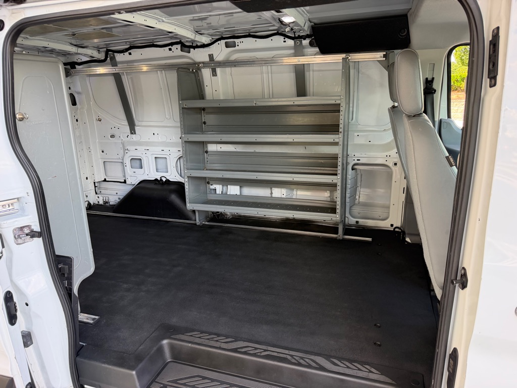 Photo 16 of this FORD TRANSIT T-150