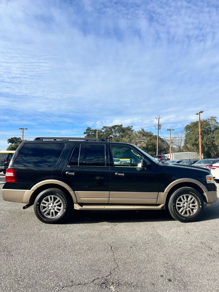 Photo 2 of this FORD EXPEDITION