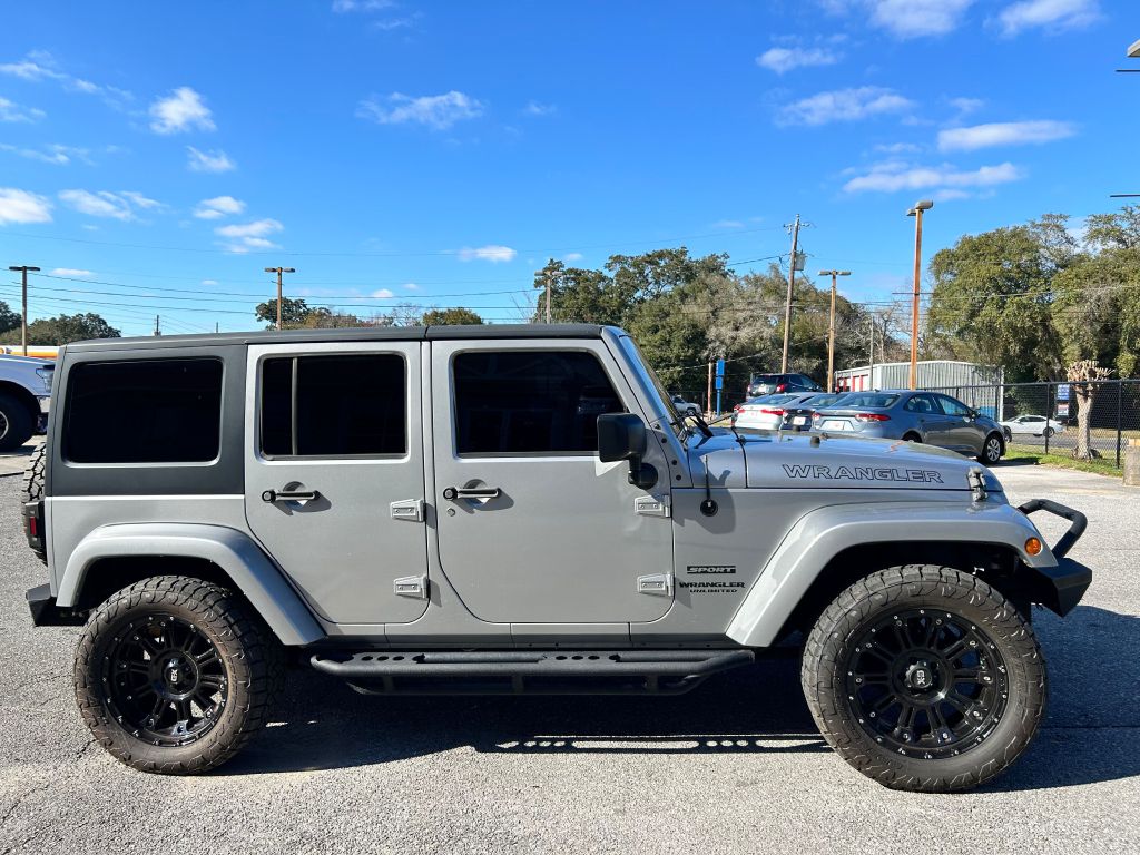 Photo 2 of this JEEP WRANGLER UNLIMI