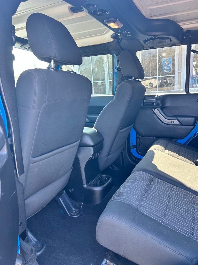 Photo 6 of this JEEP WRANGLER UNLIMI