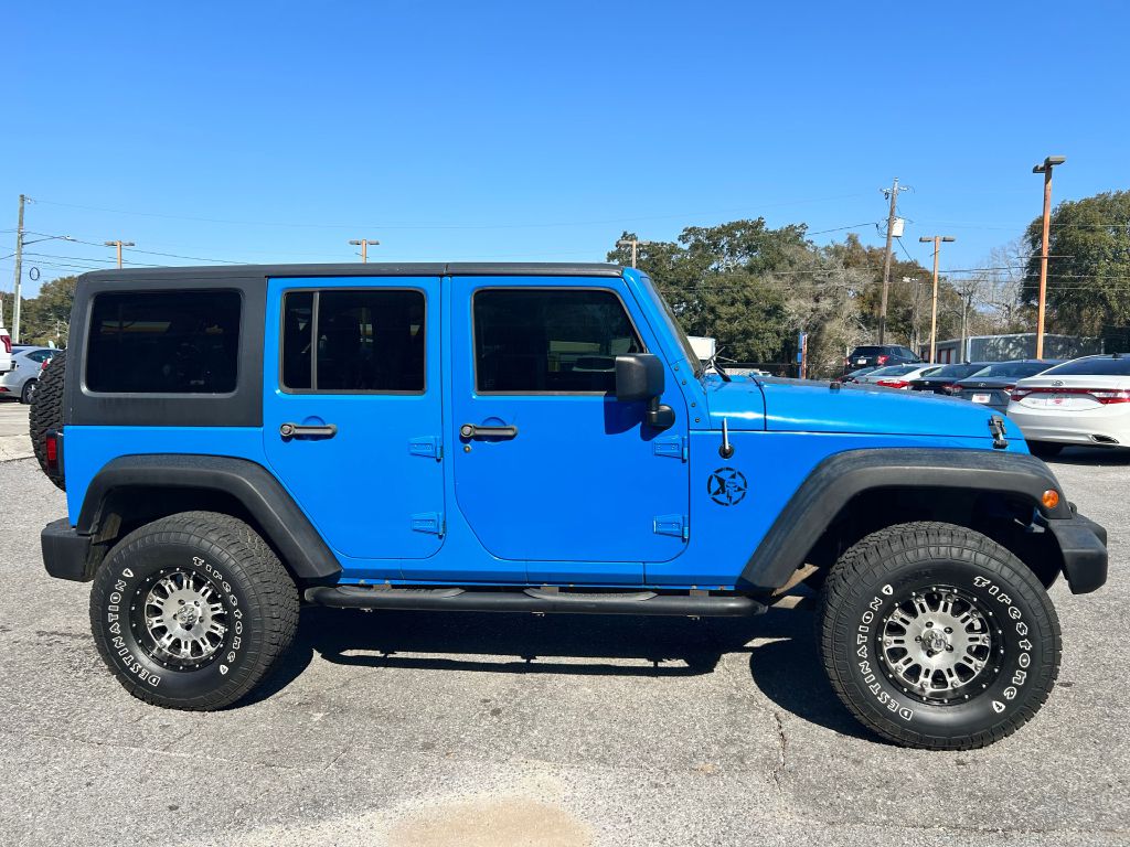 Photo 2 of this JEEP WRANGLER UNLIMI