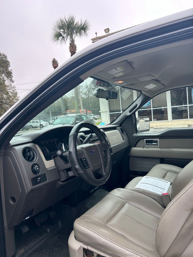 Photo 5 of this FORD F150