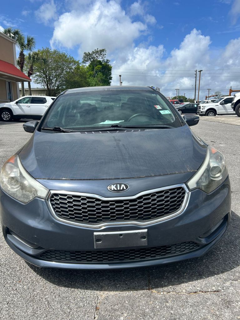 Photo 4 of this KIA FORTE