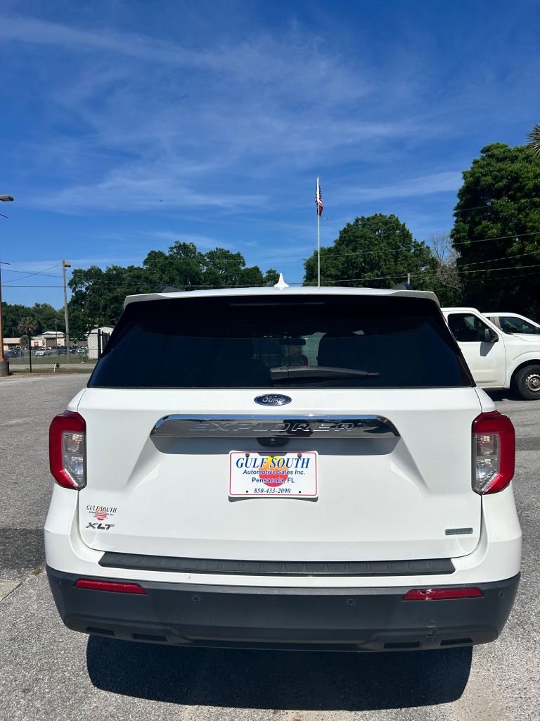 Photo 3 of this FORD EXPLORER
