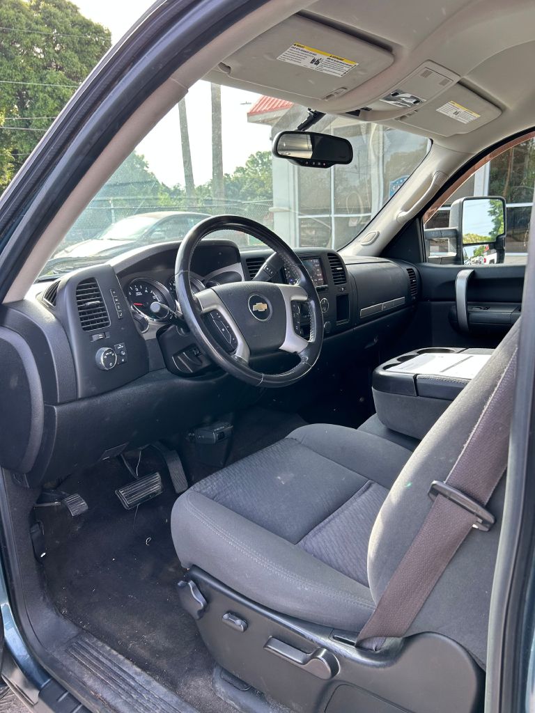 Photo 5 of this CHEVROLET SILVERADO 1500