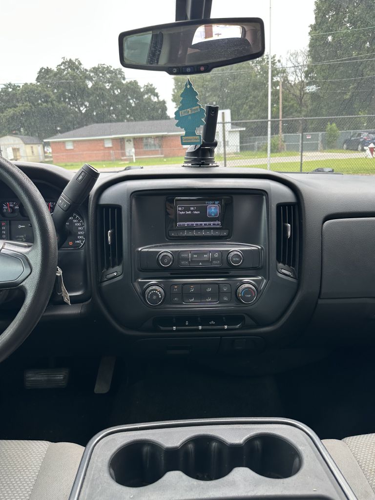 Photo 7 of this CHEVROLET SILVERADO 1500