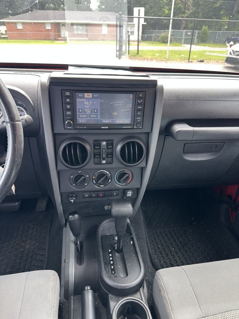 Photo 5 of this JEEP WRANGLER UNLIMI