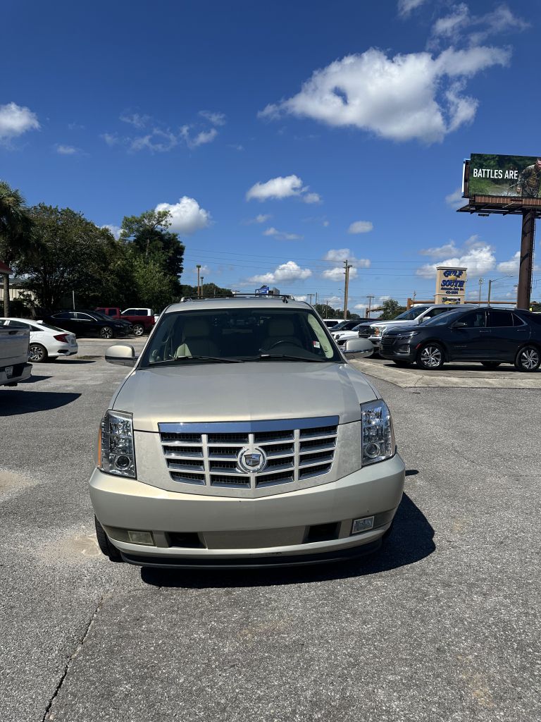 Photo 3 of this CADILLAC ESCALADE