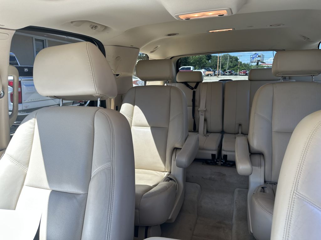 Photo 9 of this CADILLAC ESCALADE