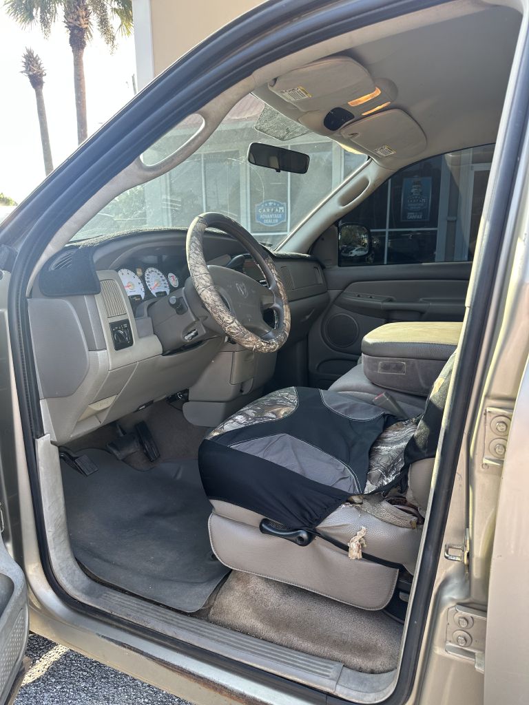 Photo 5 of this DODGE RAM 1500