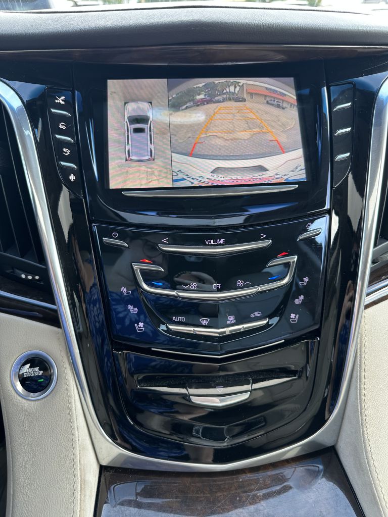 Photo 7 of this CADILLAC ESCALADE