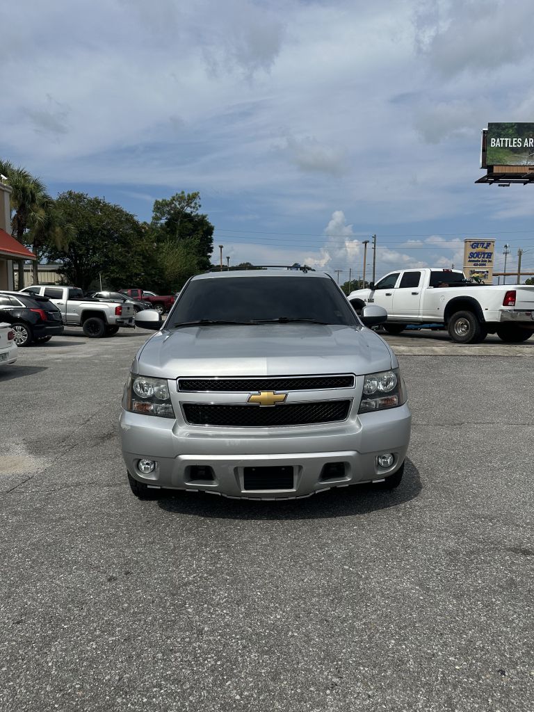 Photo 3 of this CHEVROLET TAHOE