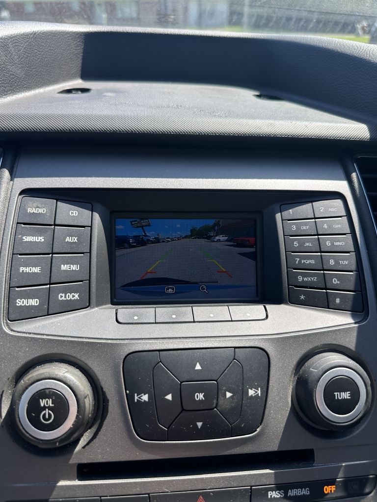 Photo 8 of this FORD TAURUS