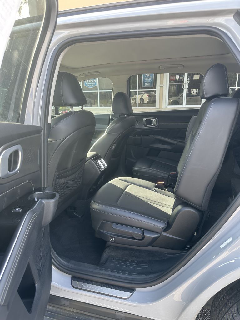 Photo 6 of this KIA SORENTO
