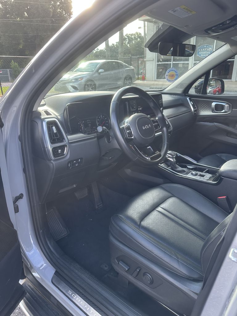 Photo 5 of this KIA SORENTO
