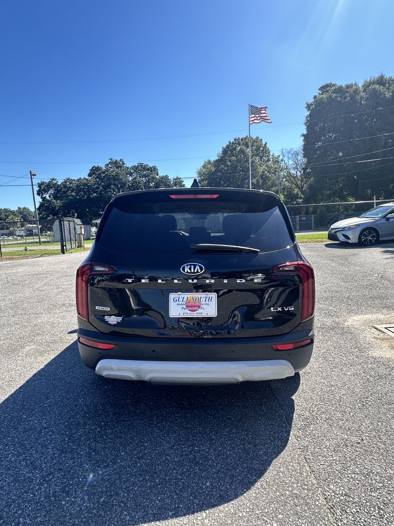 Photo 4 of this KIA TELLURIDE