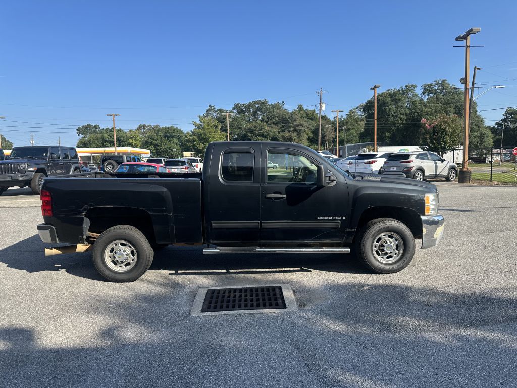 Photo 2 of this CHEVROLET SILVERADO 2500