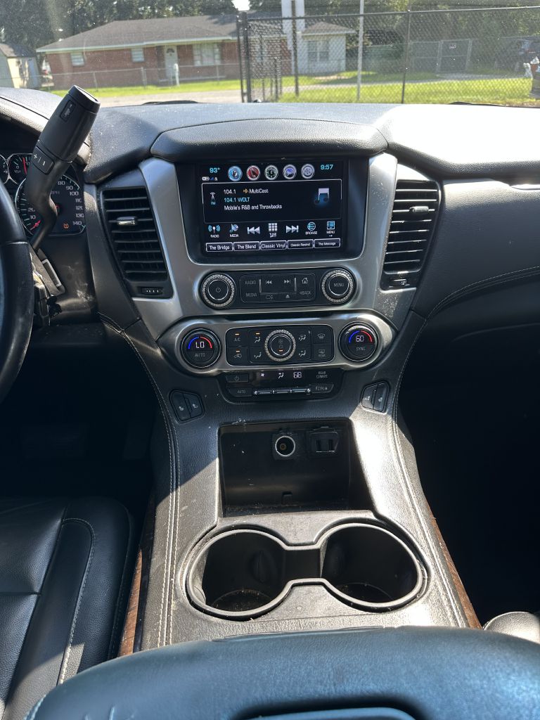 Photo 7 of this CHEVROLET TAHOE
