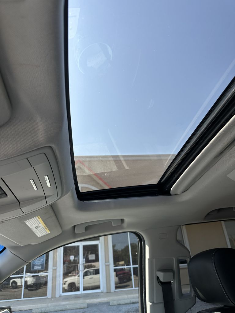 Photo 8 of this CHEVROLET TAHOE
