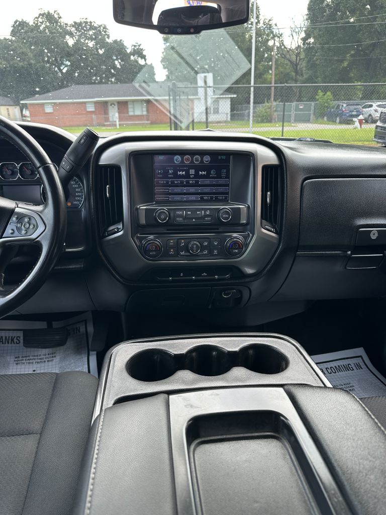 Photo 7 of this CHEVROLET SILVERADO 1500