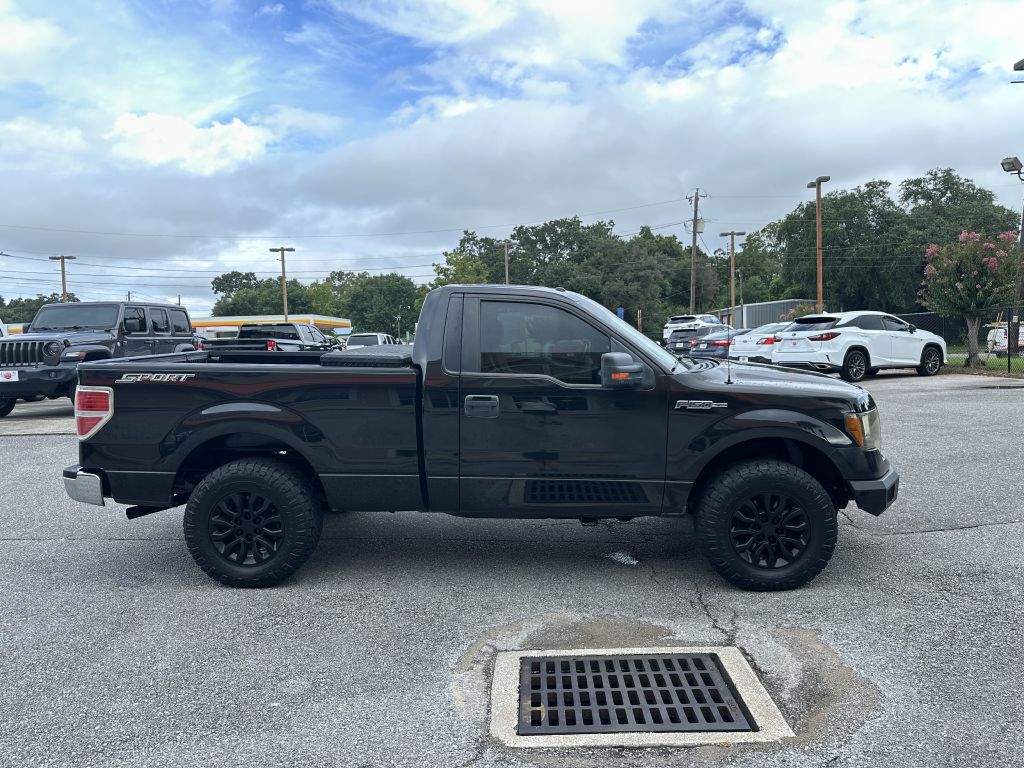 Photo 2 of this FORD F150