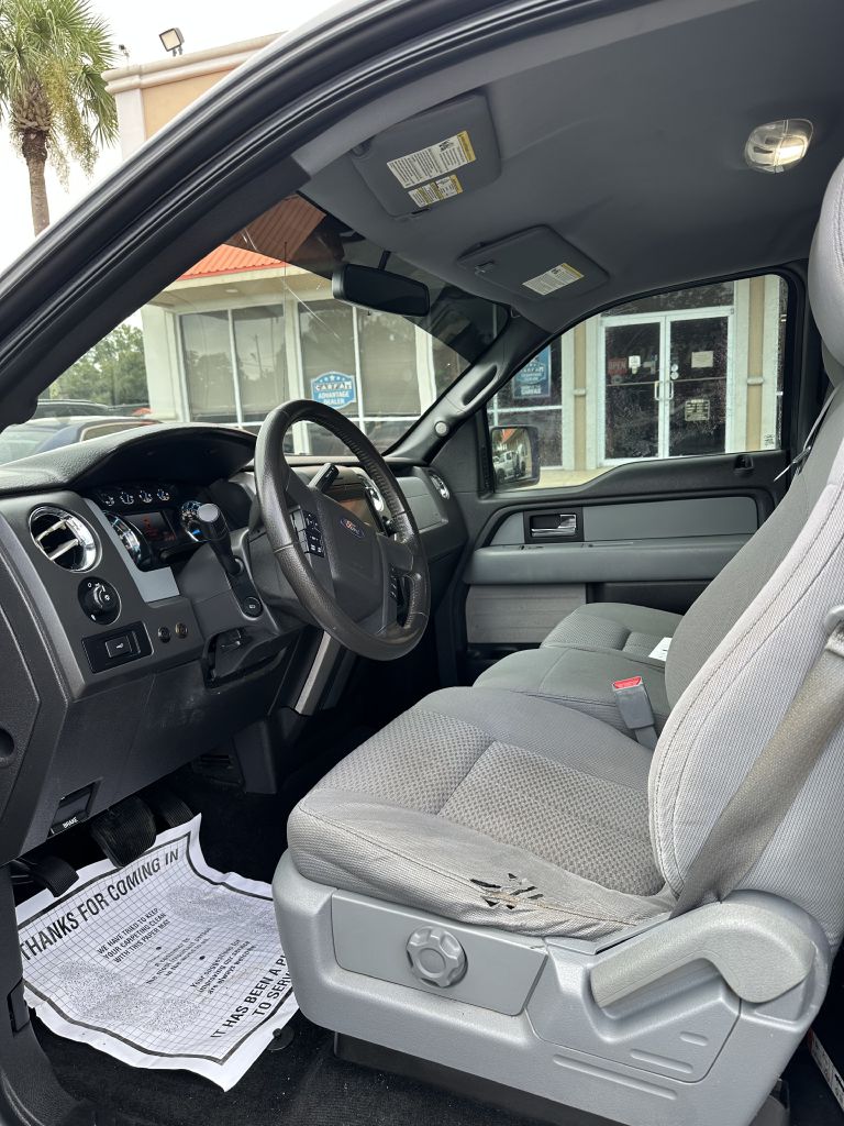 Photo 5 of this FORD F150