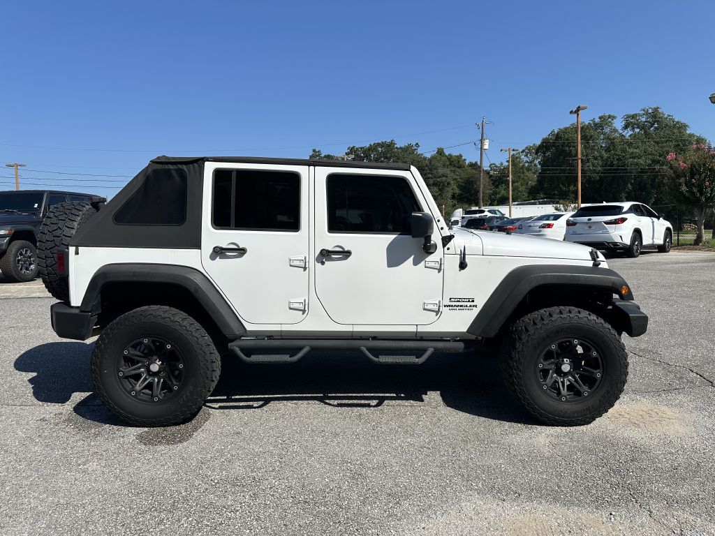 Photo 2 of this JEEP WRANGLER UNLIMI