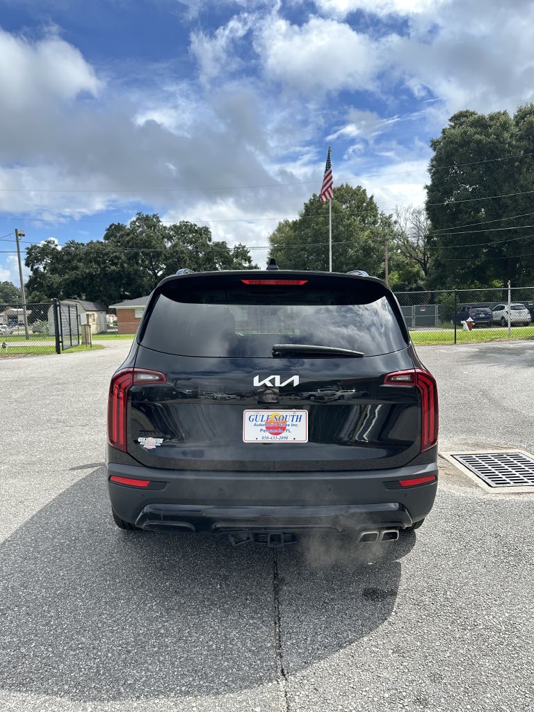 Photo 4 of this KIA TELLURIDE