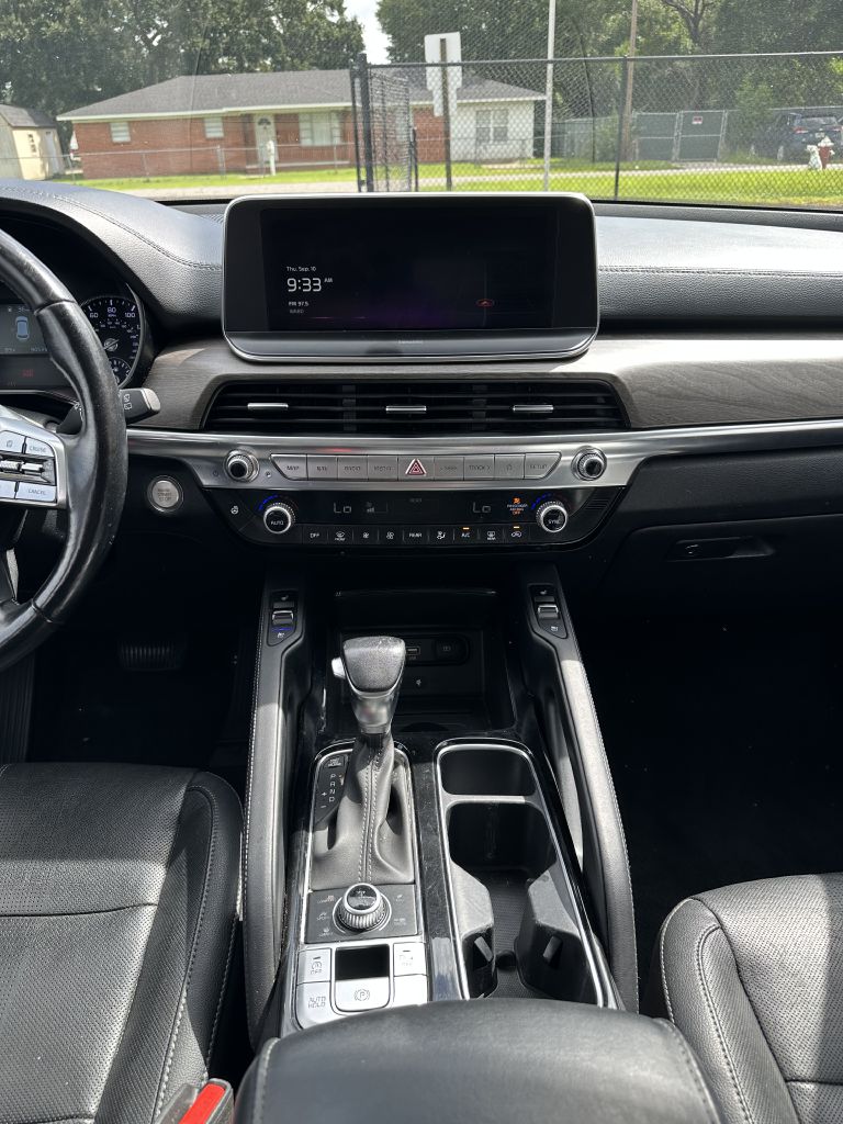 Photo 7 of this KIA TELLURIDE