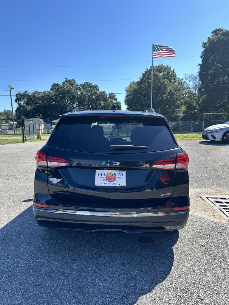 Photo 4 of this CHEVROLET EQUINOX