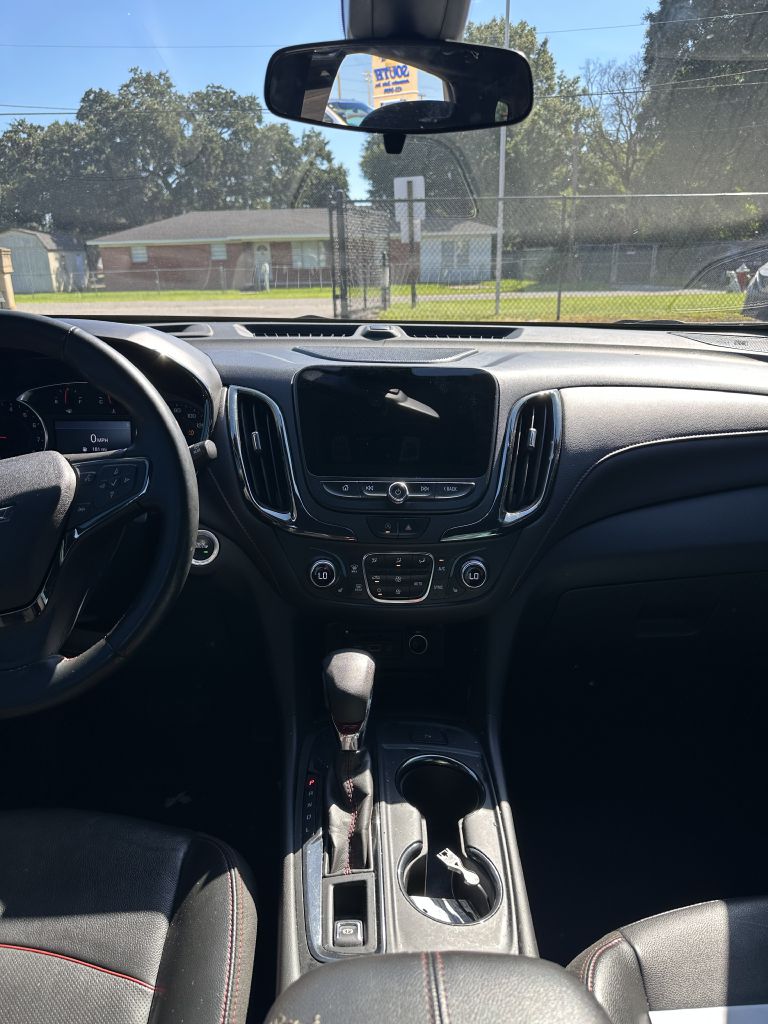 Photo 7 of this CHEVROLET EQUINOX