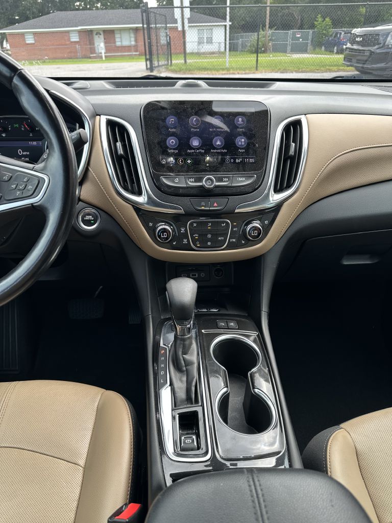Photo 7 of this CHEVROLET EQUINOX