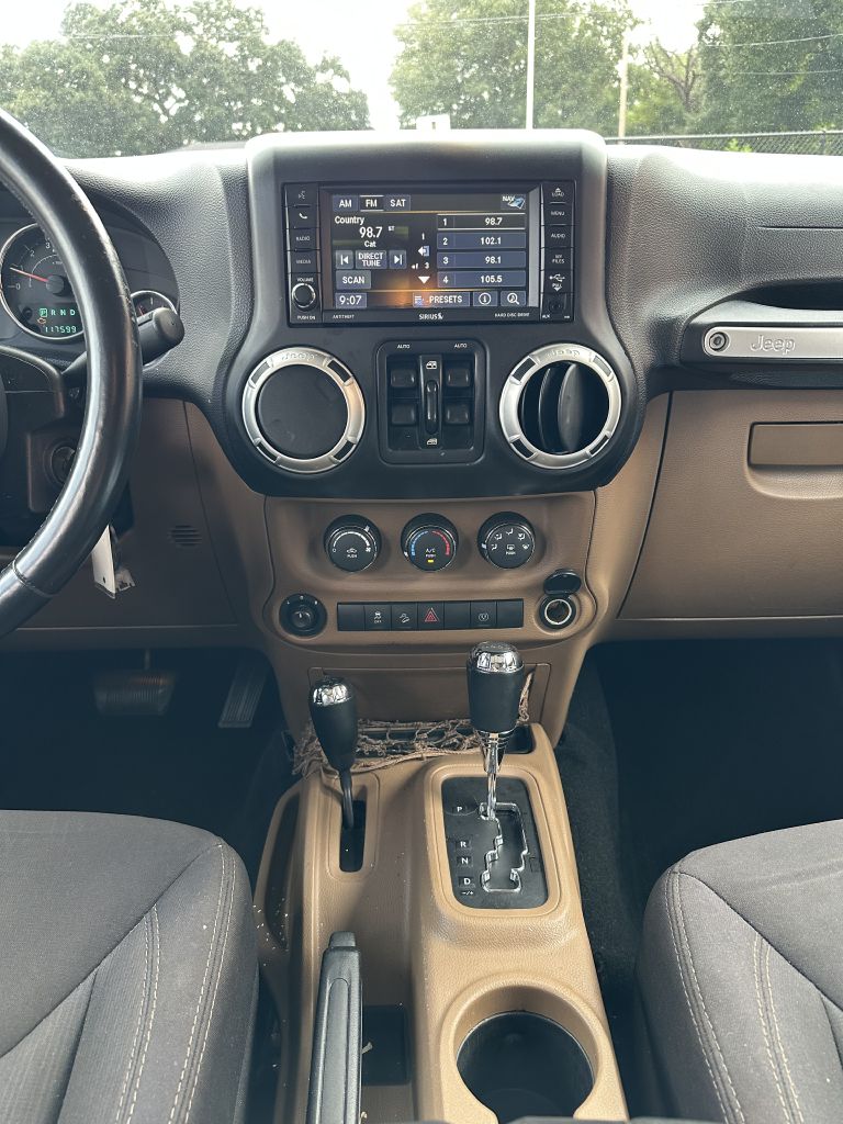 Photo 7 of this JEEP WRANGLER UNLIMI