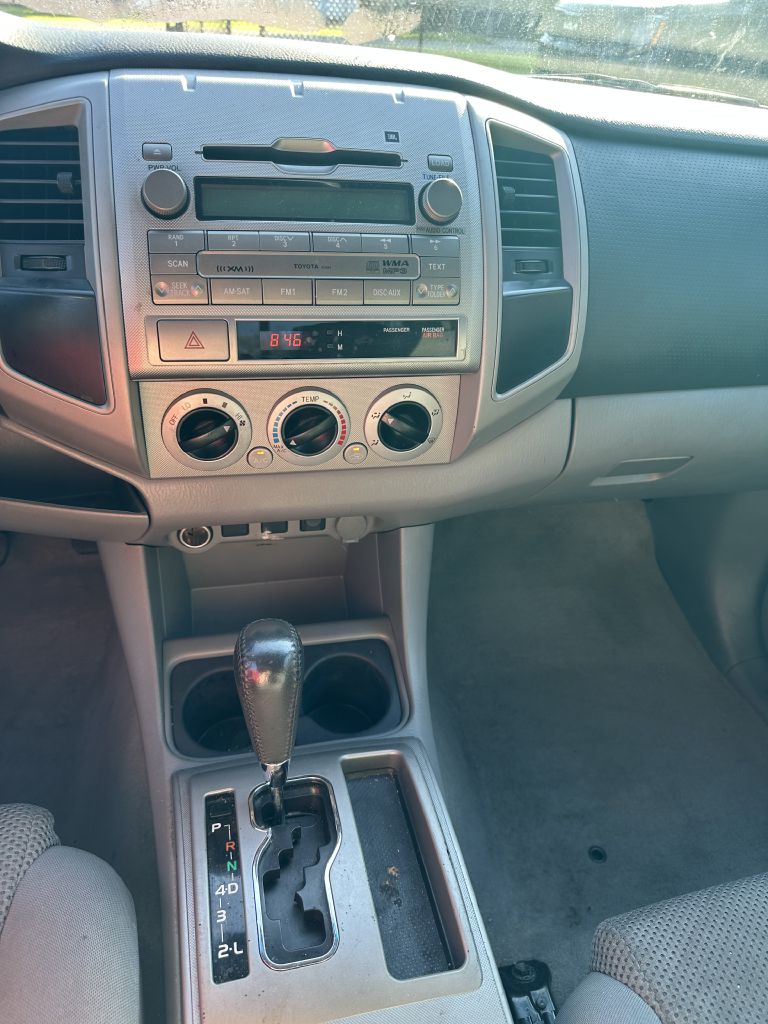 Photo 7 of this TOYOTA TACOMA