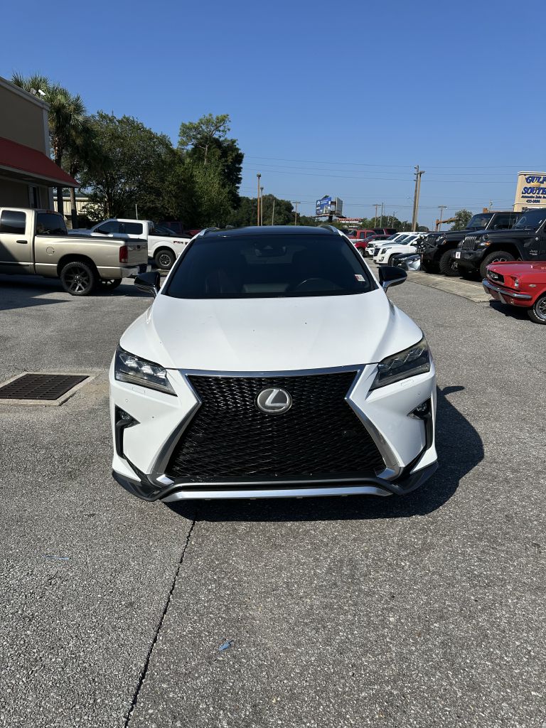 Photo 2 of this LEXUS RX