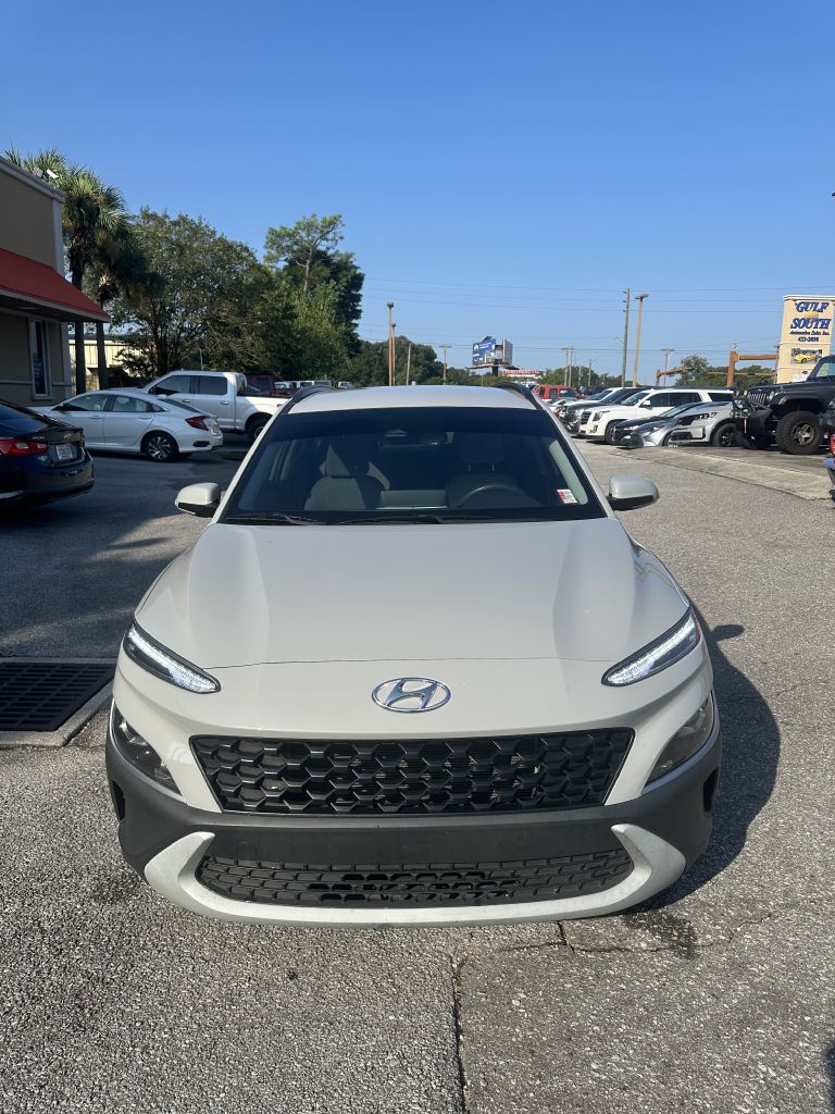 Photo 3 of this HYUNDAI KONA