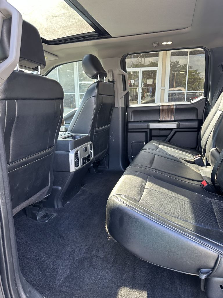 Photo 6 of this FORD F150