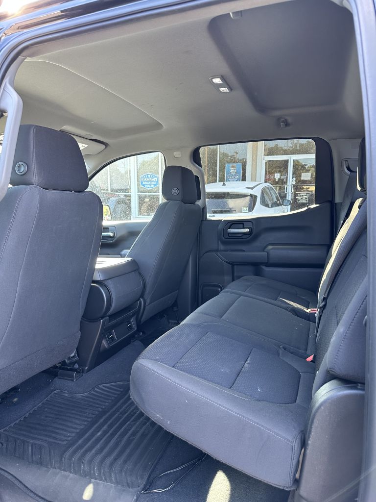 Photo 6 of this CHEVROLET SILVERADO 1500