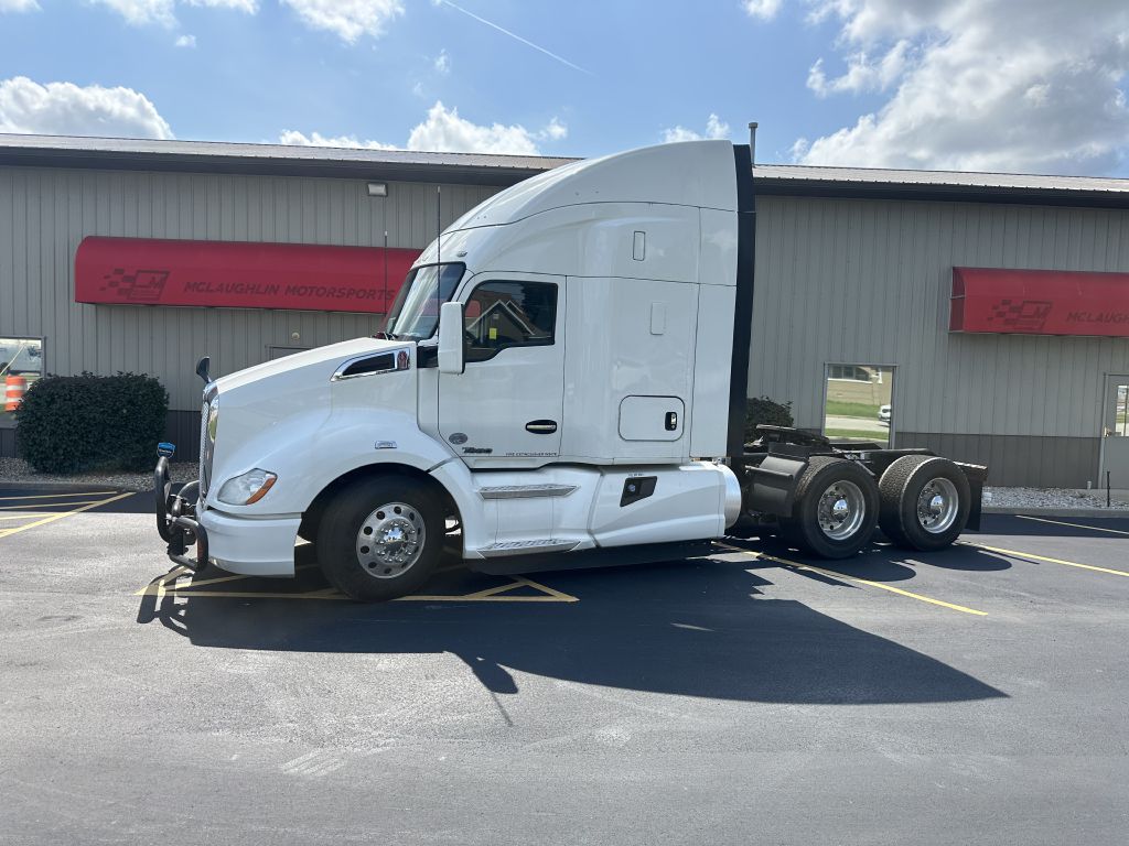 Photo 2 of this KENWORTH T680