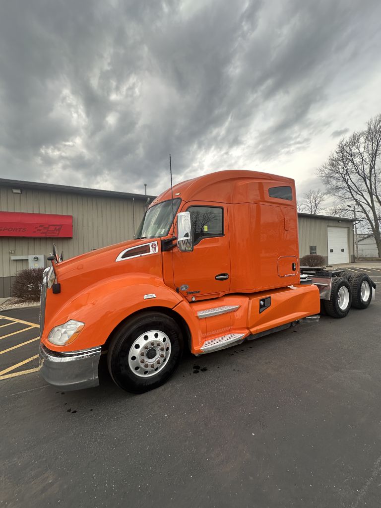 2018 KENWORTH T680