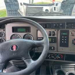 Photo 8 of this KENWORTH T370