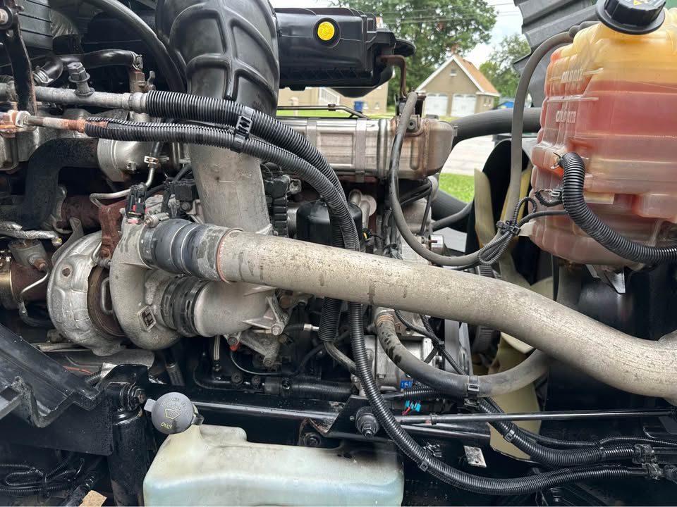 Photo 6 of this INTERNATIONAL LT625 6X4