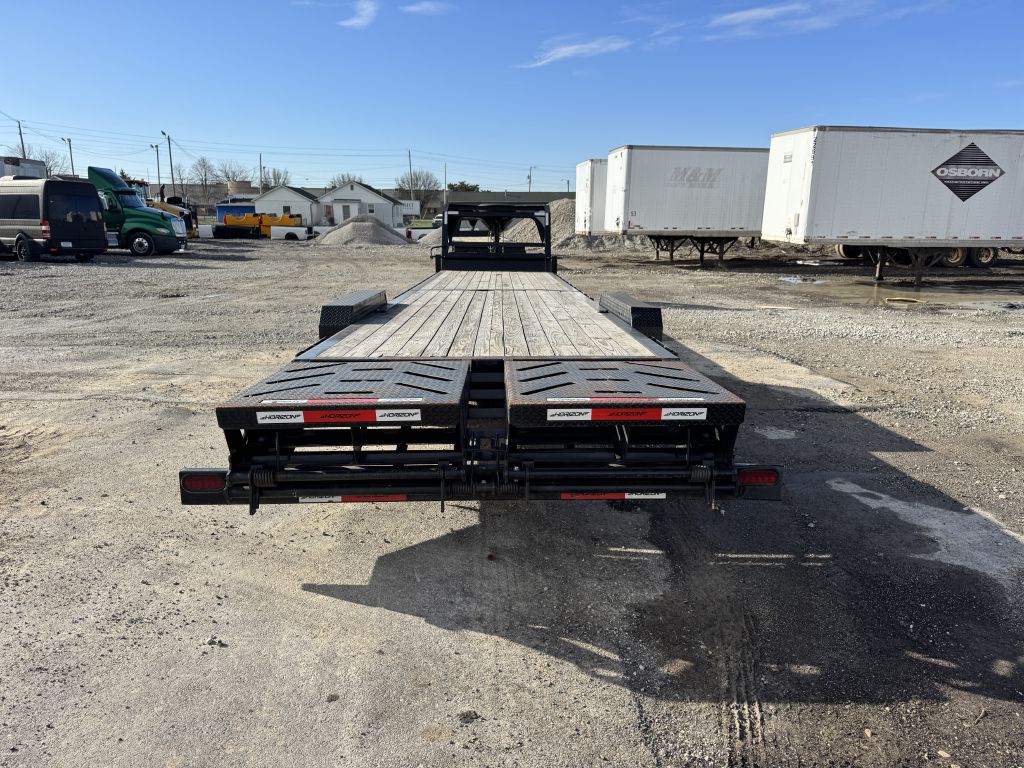 Photo 9 of this HORIZON TRAILER