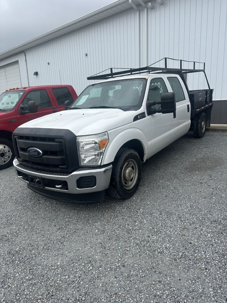 White 2015 Ford F-250 Super Duty Pickup Truck Automatic