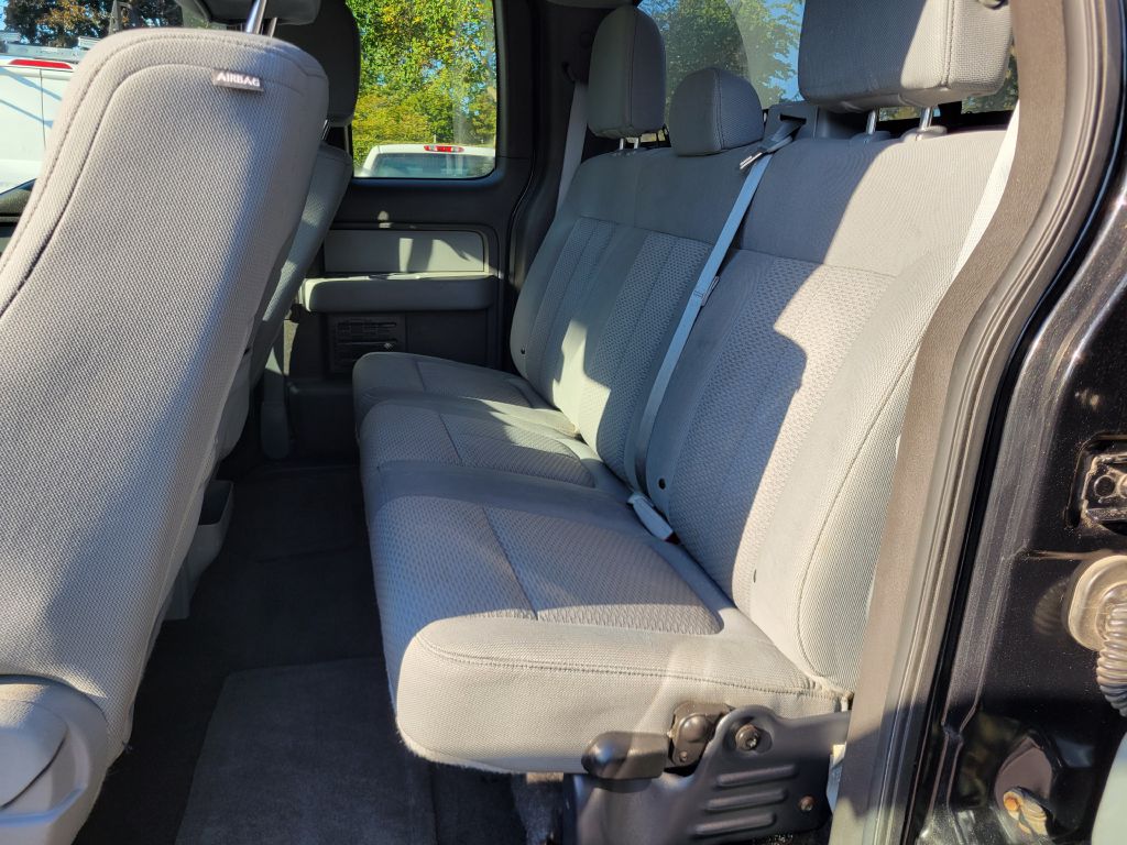 2014 Ford F-150 photo 20