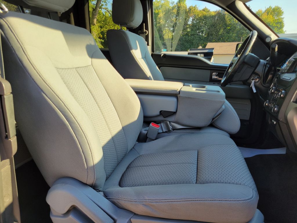 2014 Ford F-150 photo 23
