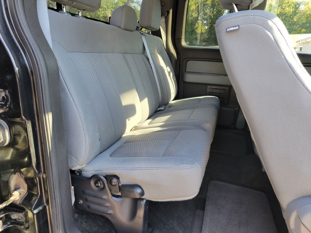 2014 Ford F-150 photo 25