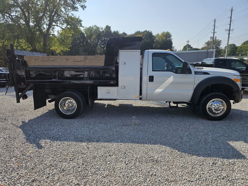 2014 Ford F-550 photo 2